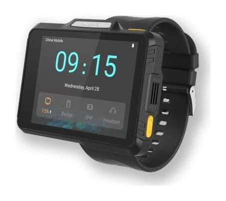 Newland WD1 wearable Android mobile terminal with a 2.8-inch touch screen